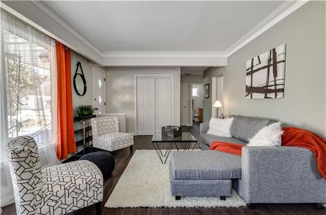 222GilmoreAvenue_LivingRoom2