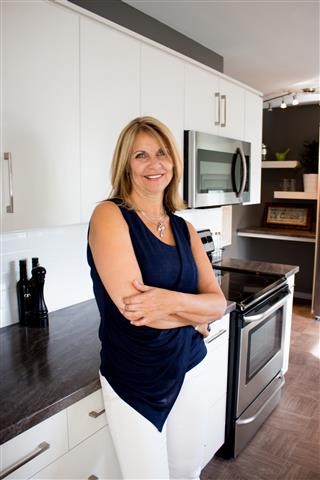 Donna's Headshots-14 (Small)